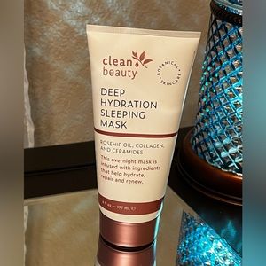 Just in: Clean Beauty Deep Hydration Sleeping Mask 6 fl oz./ 177 ml e